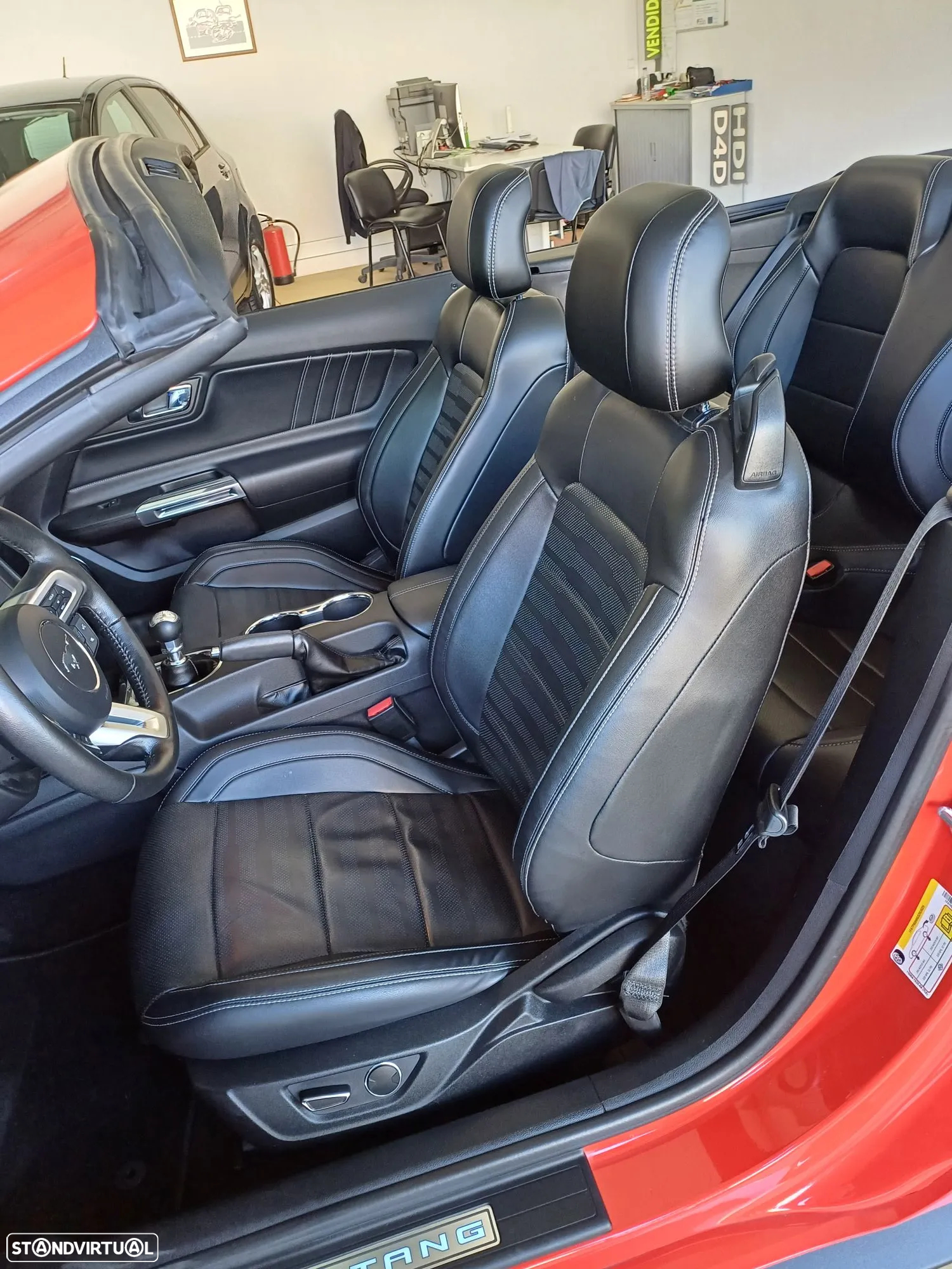 Ford Mustang Cabrio 2.3 Eco Boost - 8
