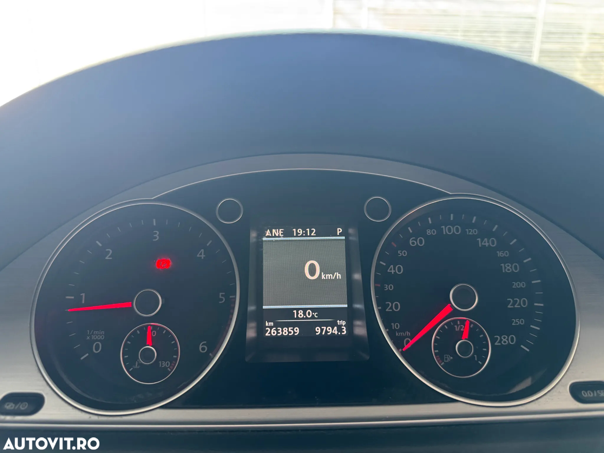 Volkswagen Passat CC 2.0 TDI BlueMotion Technology DSG - 14