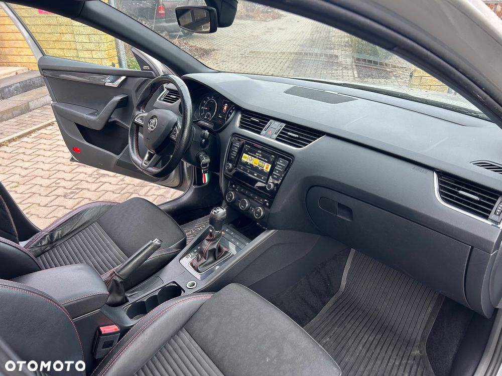 Skoda Octavia 2.0 TSI RS 230 DSG - 17
