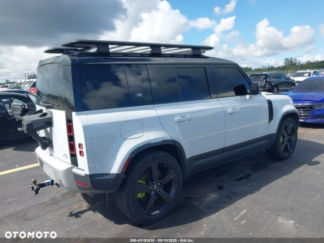 Land Rover Defender 110 P300 S - 4