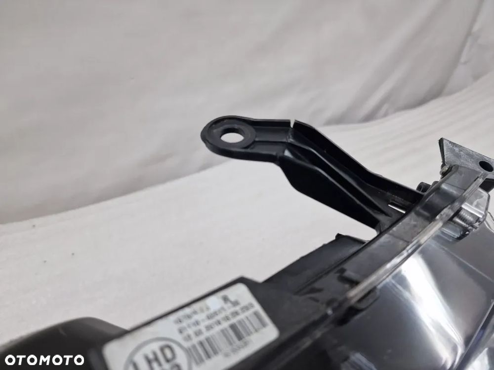 TOYOTA COROLLA E16 13- PRAWA LAMPA LED PRZEDNIA PRZÓD , NR 81110-02E71-00 , NR AUKCJI LL208 - 13