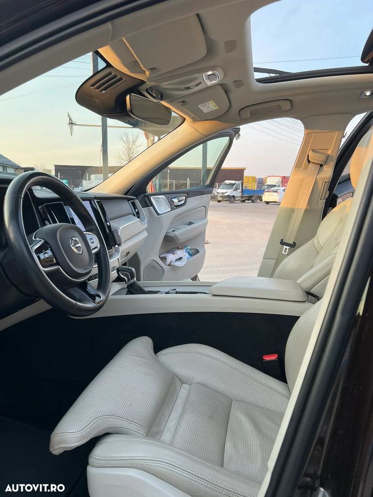 Volvo XC 60 D5 AWD Geartronic Inscription - 9