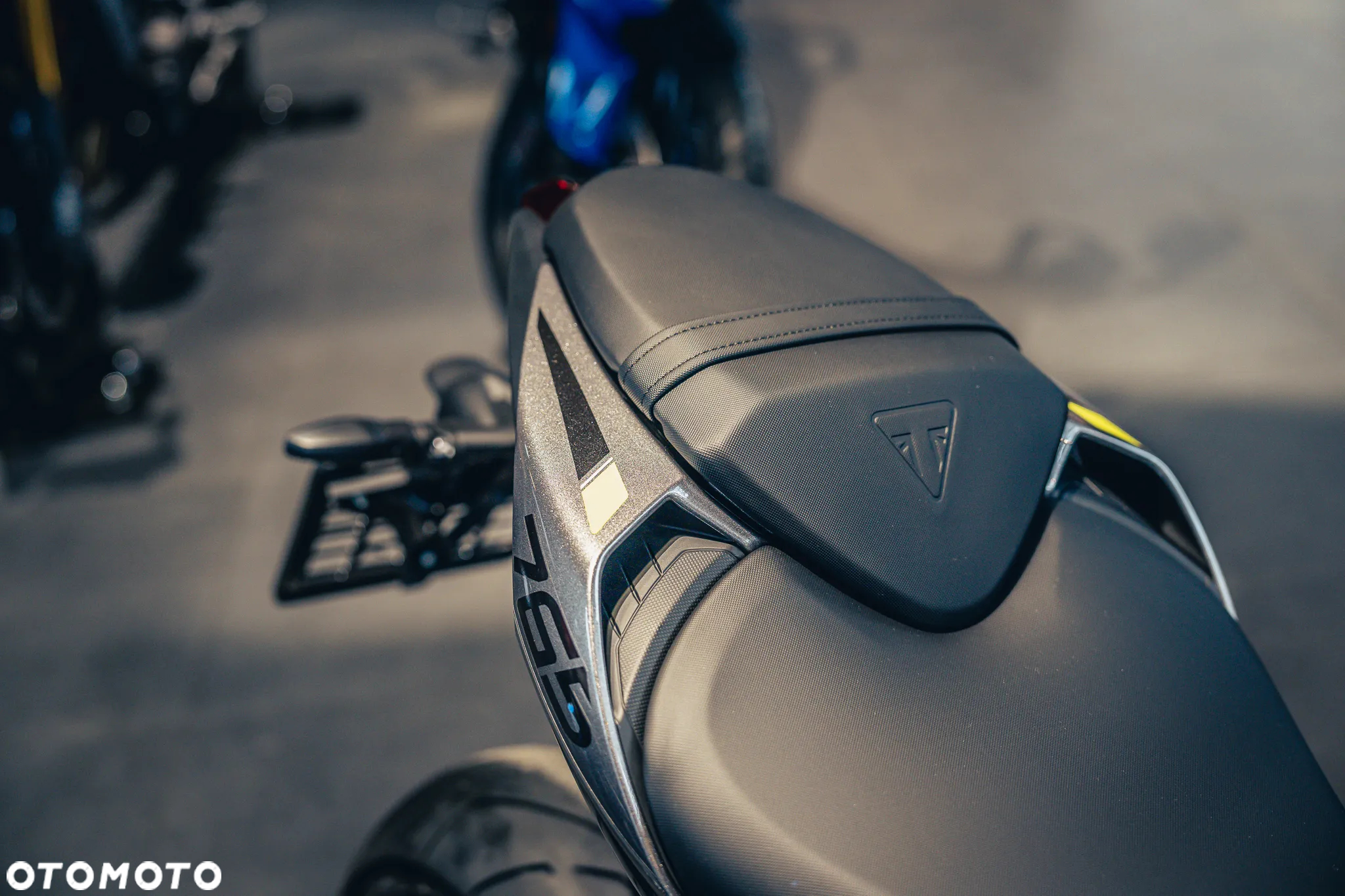 Triumph Street Triple - 20