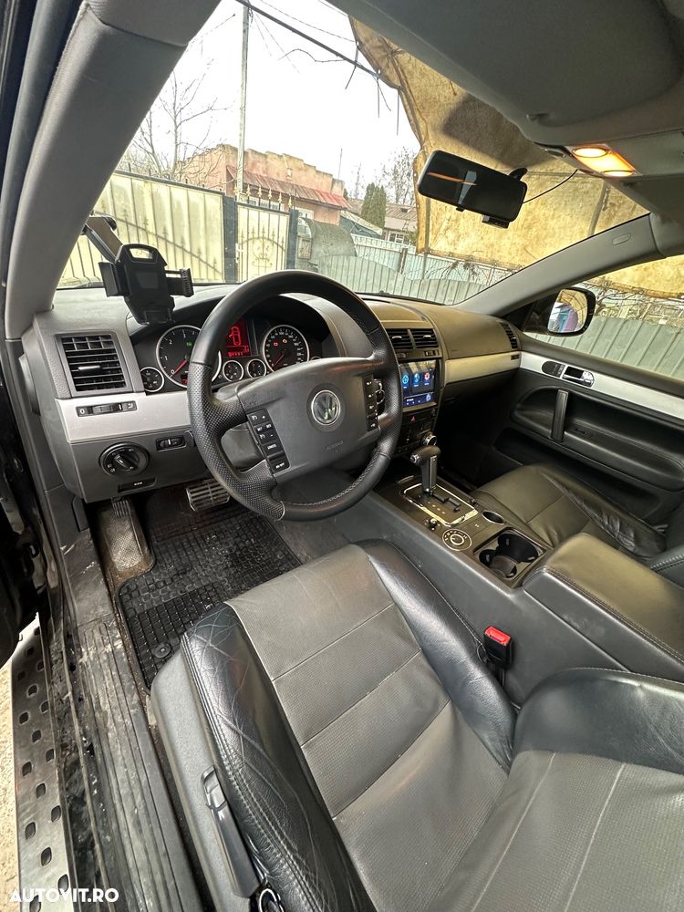 Volkswagen Touareg - 22