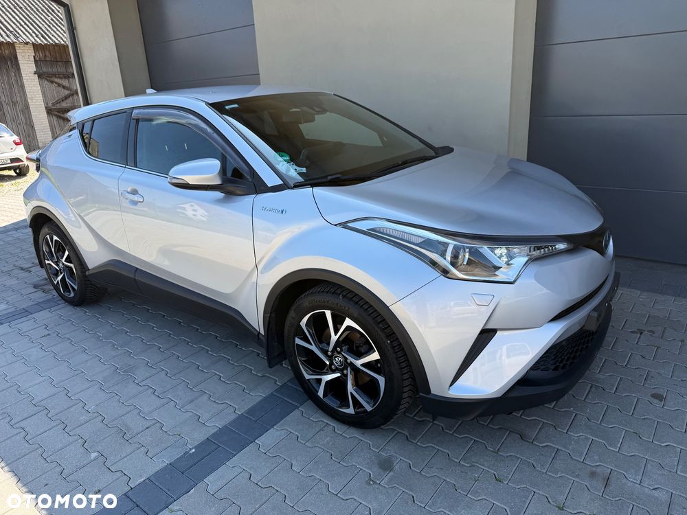 Toyota C-HR Lounge - 31