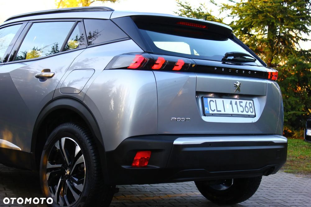 Peugeot 2008 - 8