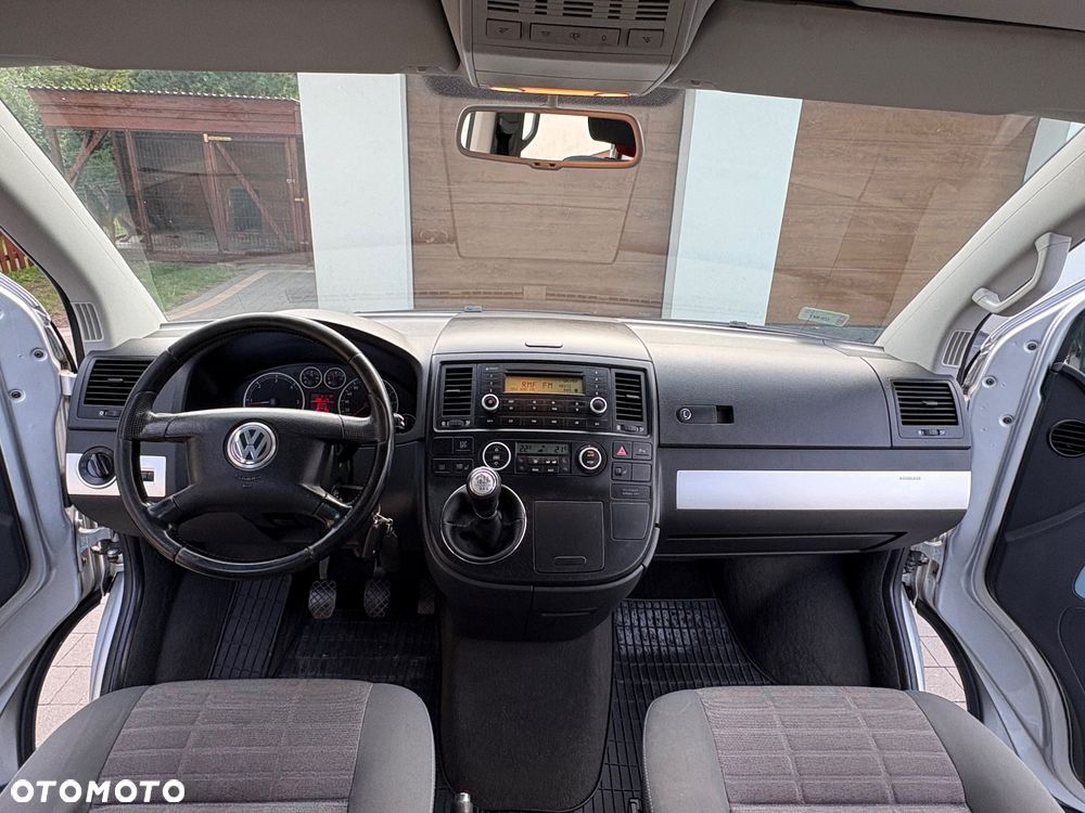 Volkswagen Multivan - 8