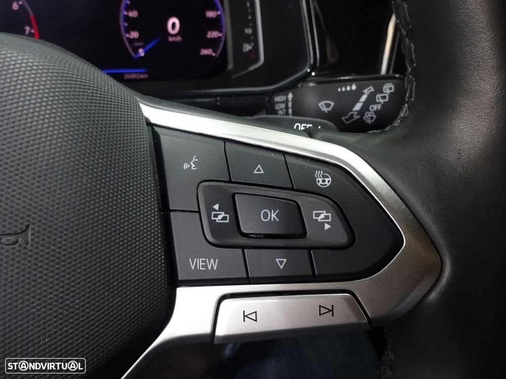 VW T-Roc 1.5 TSI R-Line DSG - 21