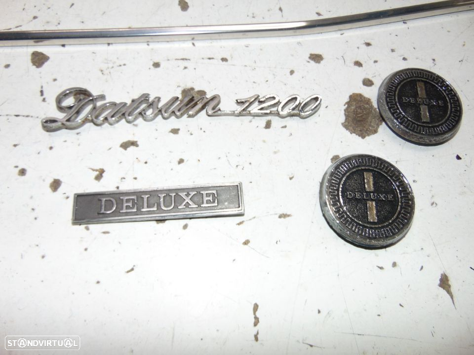 datsun 1200 2 portas friso do capot novo e original - 2