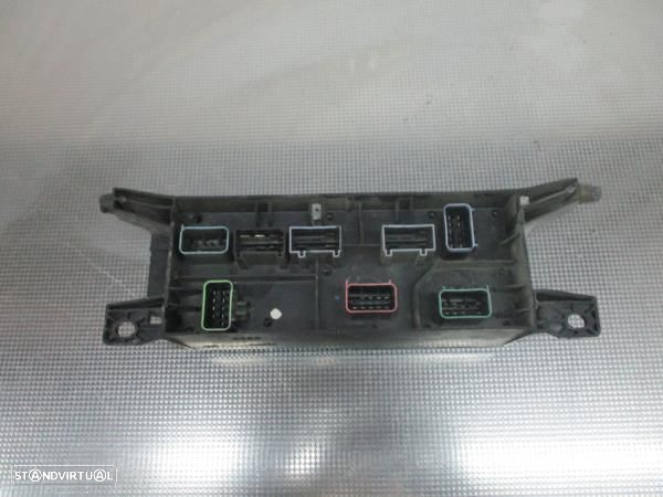 Caixa Fusiveis Chrysler Grand Voyager - 5