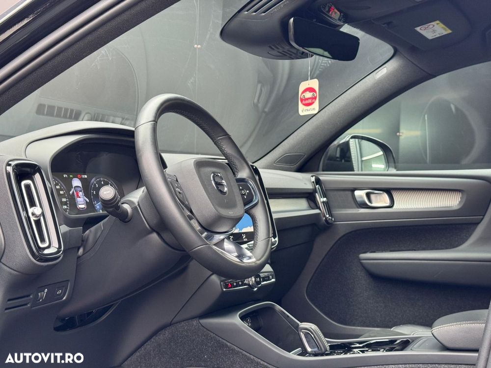 Volvo XC 40 B4 AT8 AWD Mild Hybrid R-Design - 10