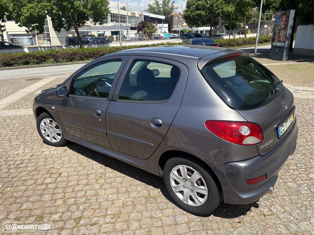Peugeot 206+ 1.1 Urban - 4