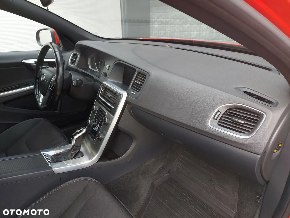 Volvo V60 D4 Drive-E Base - 13