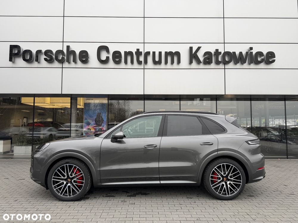Porsche Cayenne - 2