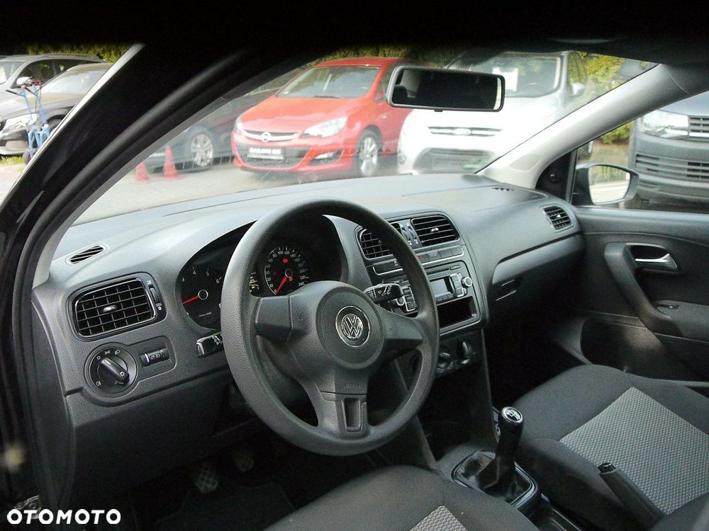 Volkswagen Polo 1.2 MATCH - 21