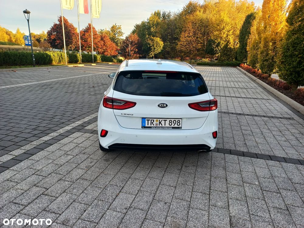 Kia Ceed - 7
