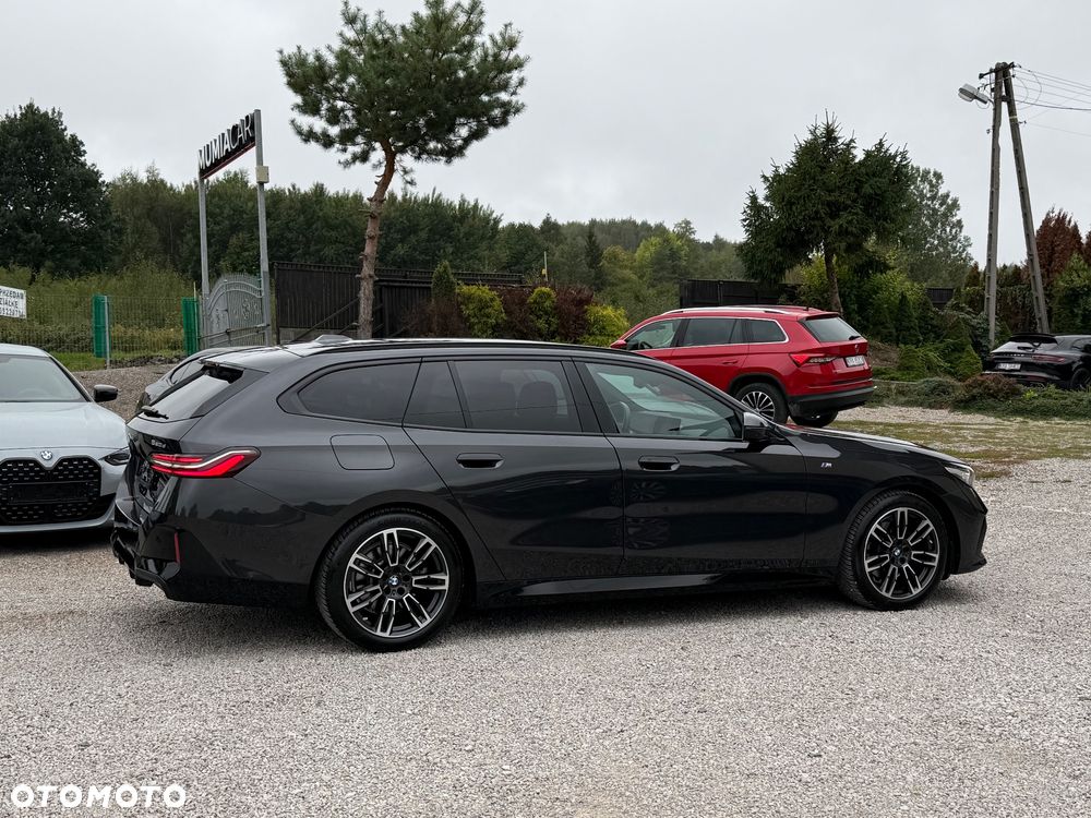 BMW Seria 5 520d xDrive Touring - 32