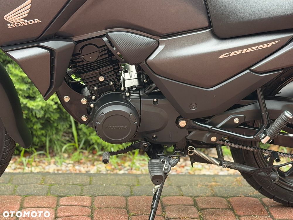 Honda CB - 16