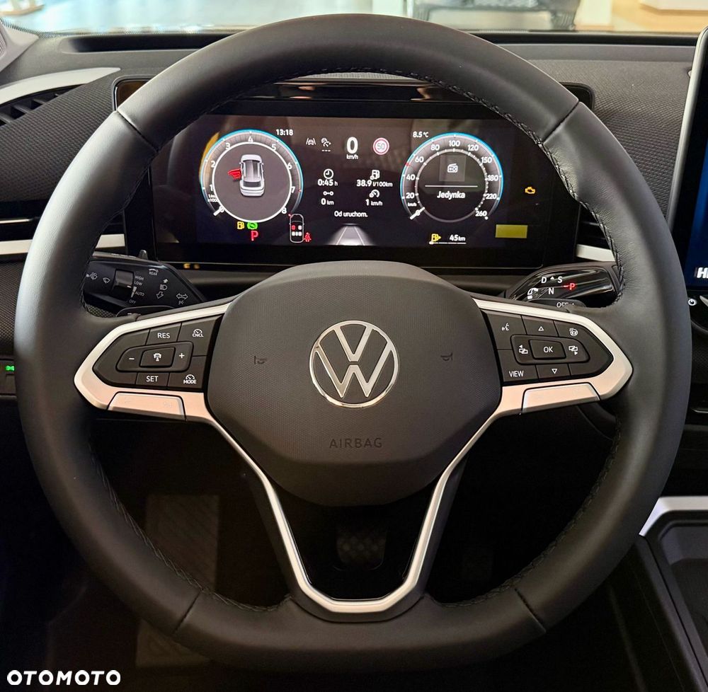 Volkswagen T-Roc - 12