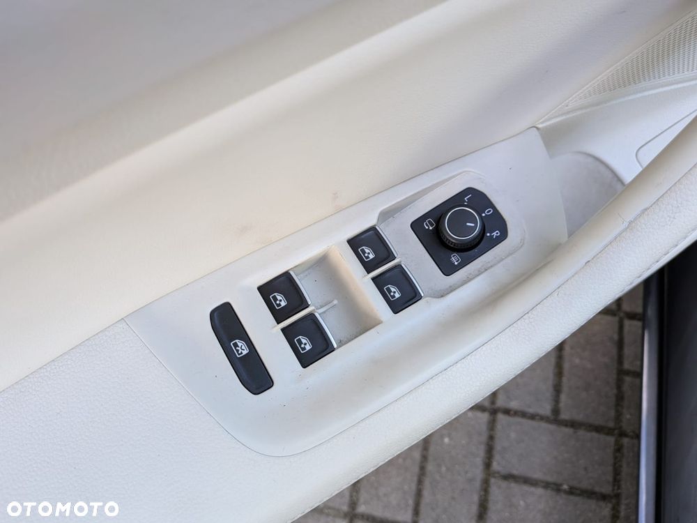 Volkswagen Passat Variant - 14