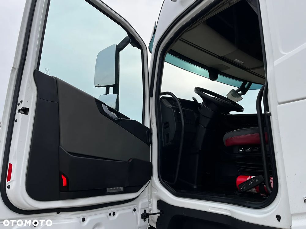 Volvo FH 460 HYDRAULIKA SPROWADZONY Z FRANCJI SERWISOWANY LODÓWKA KLIMA POSTOJOWA - 13