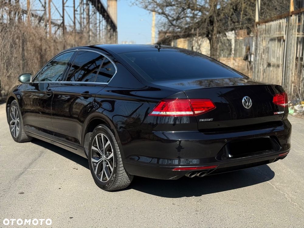 Volkswagen Passat - 5
