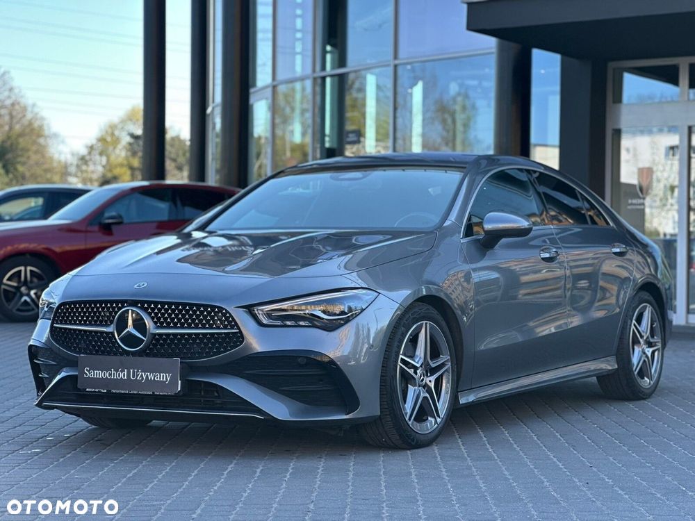 Mercedes-Benz CLA - 4