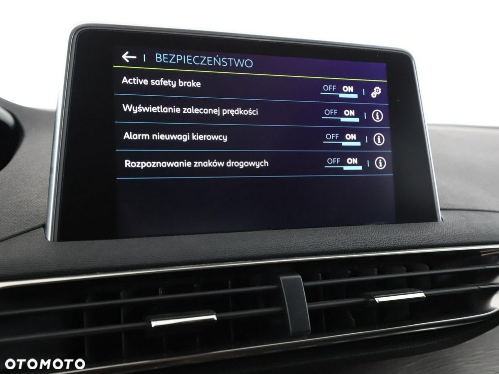 Peugeot 3008 Hybrid4 300 e-EAT8 GT - 27