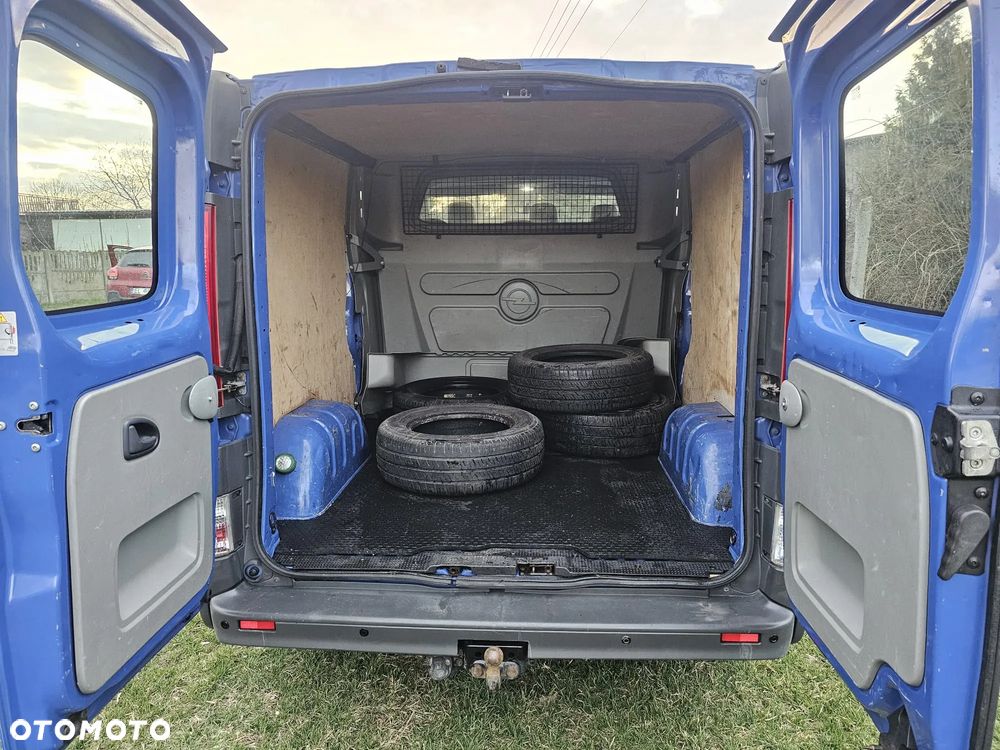 Opel Vivaro - 17