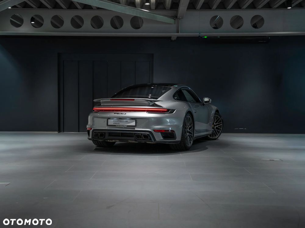 Porsche 911 Turbo S - 3