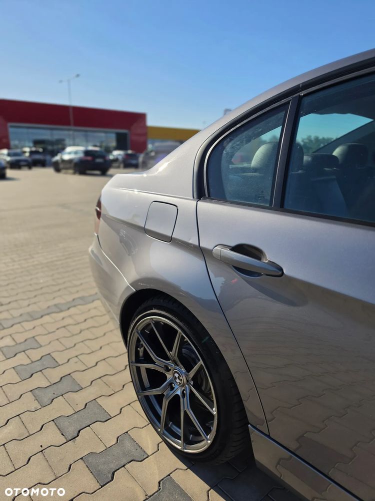 BMW Seria 3 320d xDrive DPF - 7