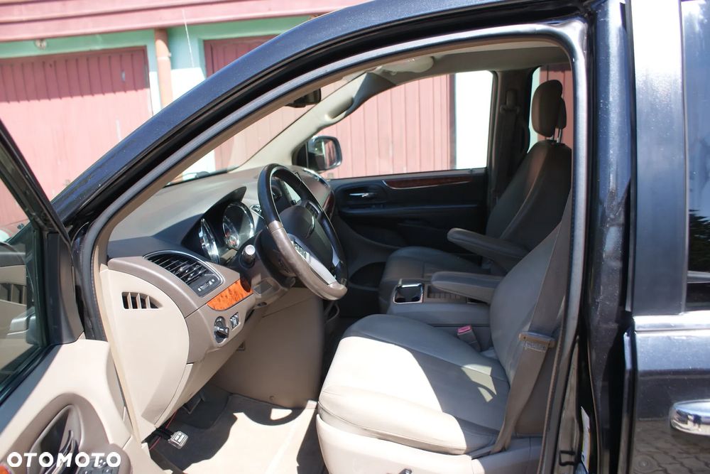 Chrysler Town & Country 3.6 Touring - 9