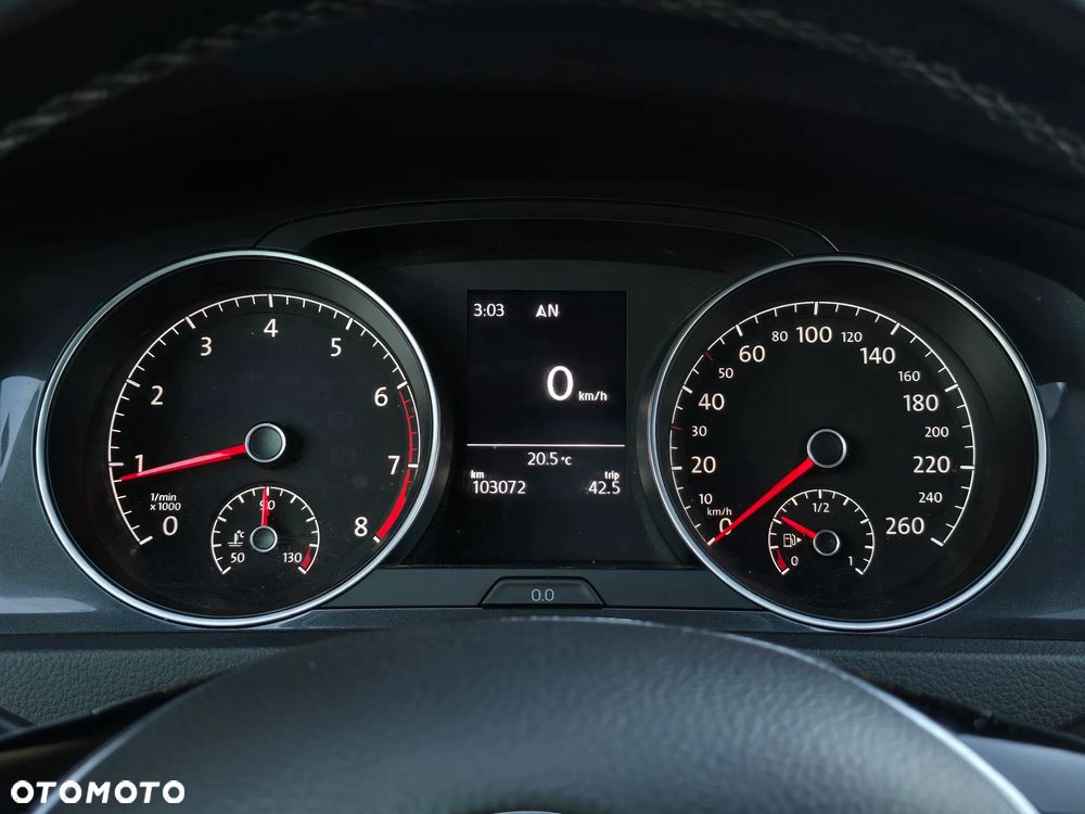 Volkswagen Golf - 14