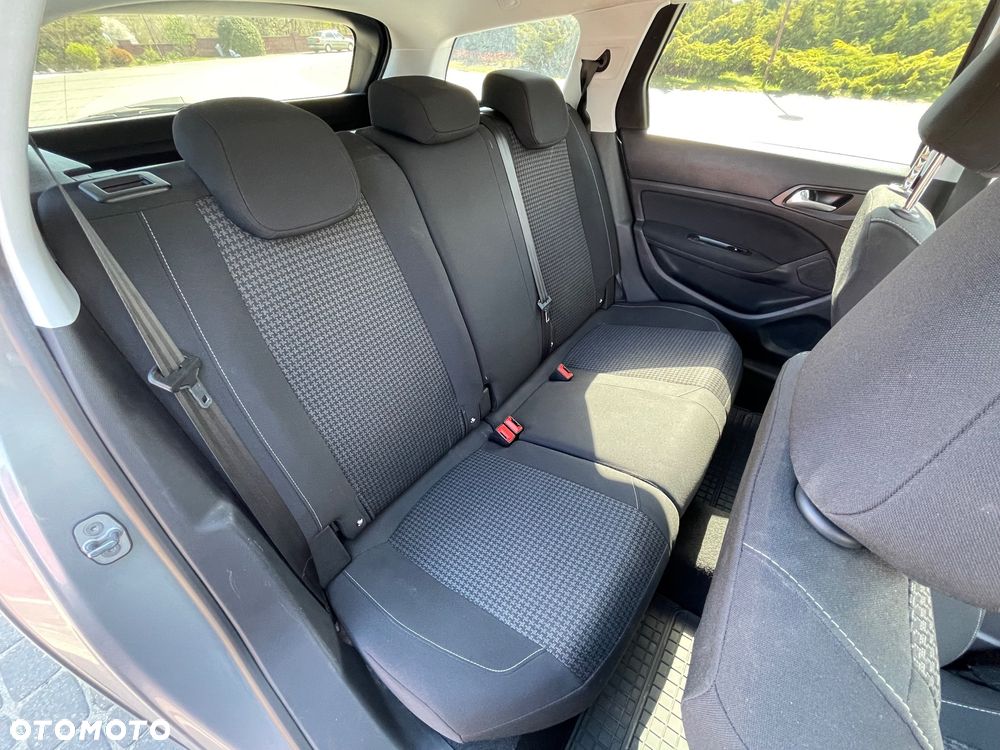 Peugeot 308 1.2 PureTech GPF Allure S&S - 21