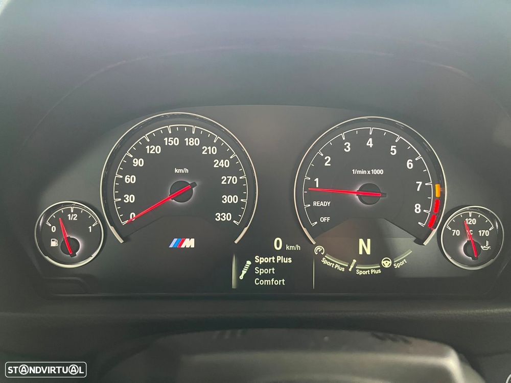 BMW M4 Auto - 40