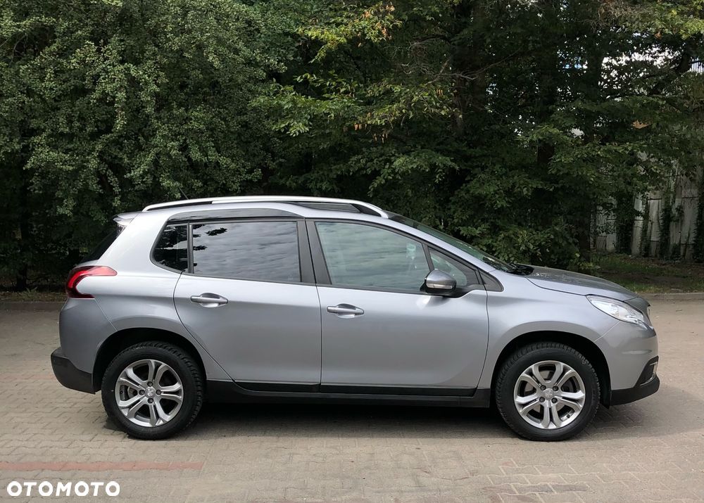 Peugeot 2008 1.2 Pure Tech GPF Active S&S - 4