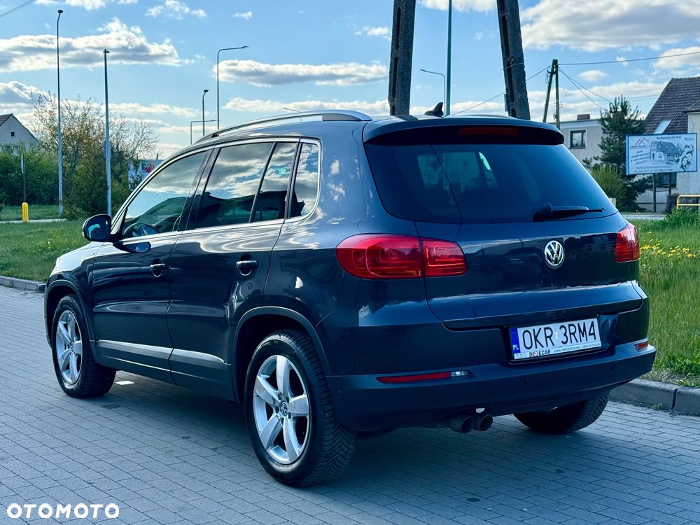 Volkswagen Tiguan 2.0 TDI DPF BlueMotion Technology Lounge Sport & Style - 12