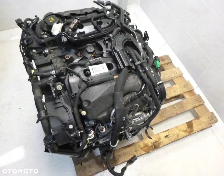 SILNIK JAGUAR XJ X351 XF X250 /LAND ROVER DISCOVERY 3.0 euro 5 2012 - 306DT - 3