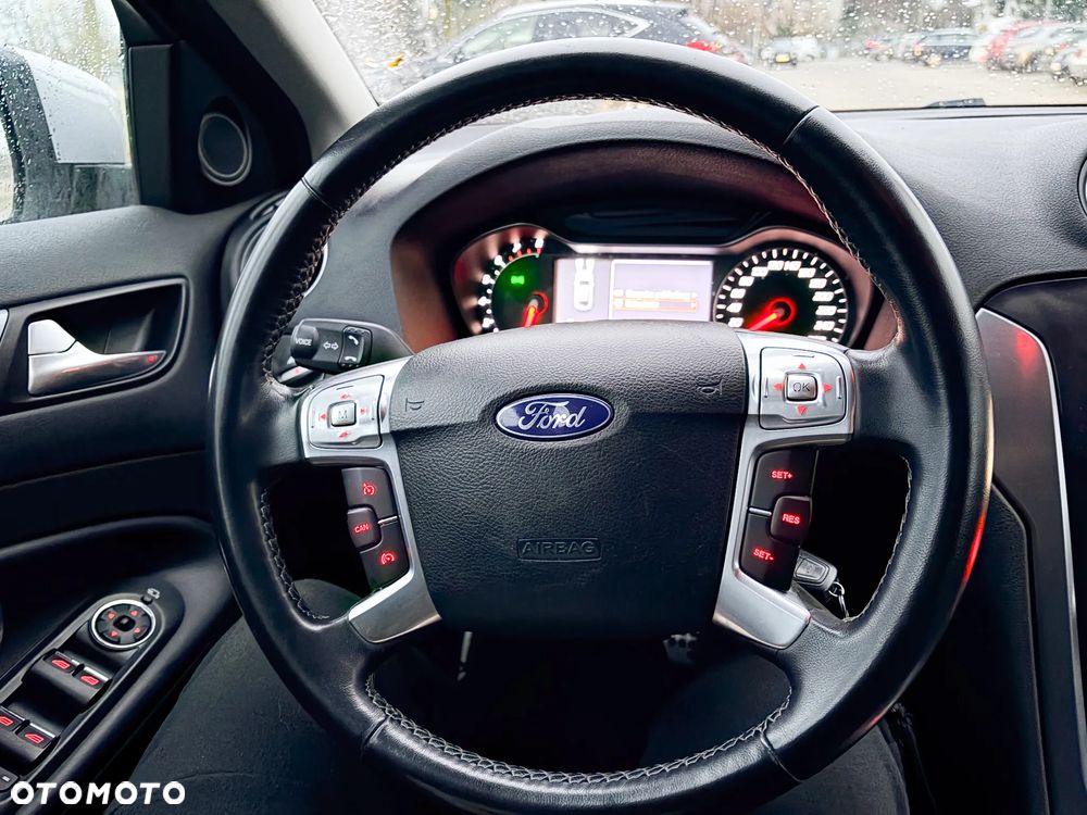 Ford Mondeo - 11