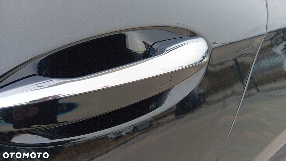 Mercedes-Benz Klasa E 220 d 4-Matic AMG/Avantgarde - 13