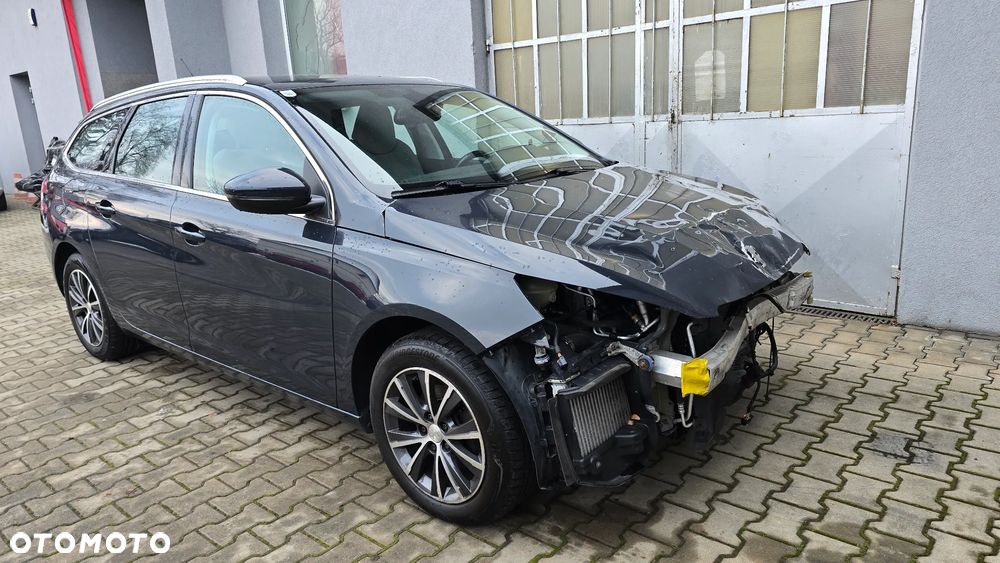 Peugeot 308 130 e-THP Stop & Start Access - 37