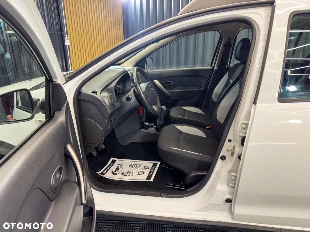 Dacia Sandero Stepway ver-1-0-tce-essential - 15