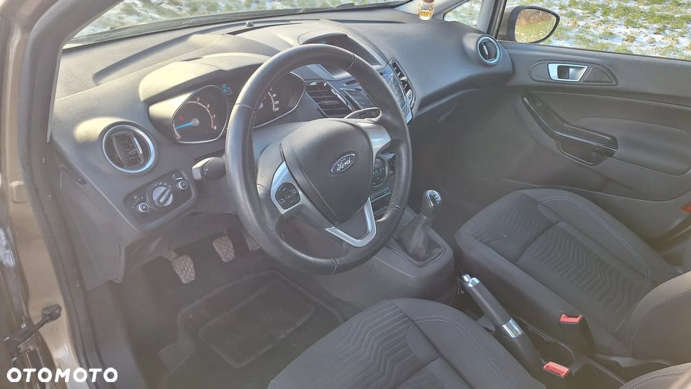 Ford Fiesta - 8