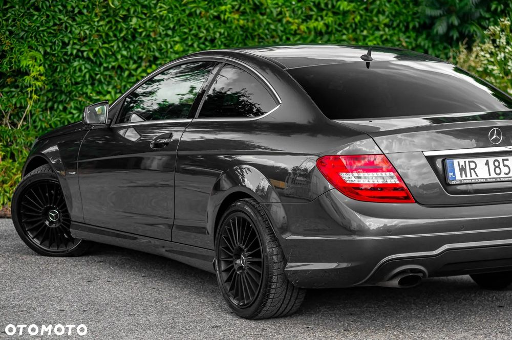 Mercedes-Benz Klasa C 180 BlueEFFICIENCY 7G-TRONIC - 12