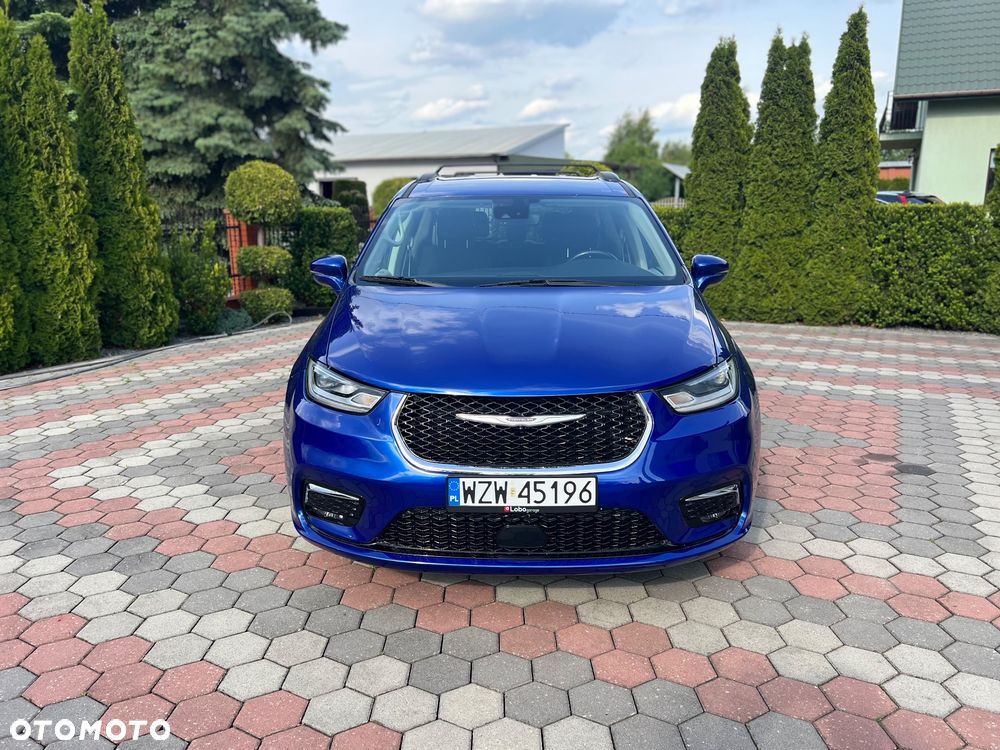 Chrysler Pacifica - 24