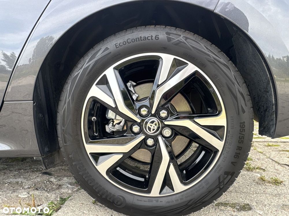 Toyota Yaris Hybrid 1.5 Style - 13