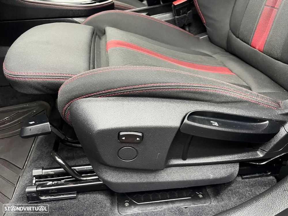 BMW 225xe Active Tourer Line Sport - 28