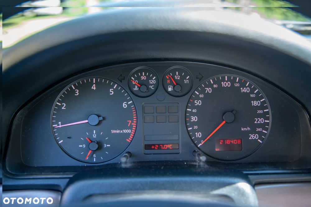 Audi A4 Limousine 1.6 - 13