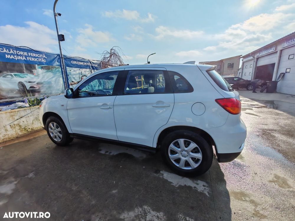 Mitsubishi ASX 1.6 Litre 2WD MIVEC Inform - 17