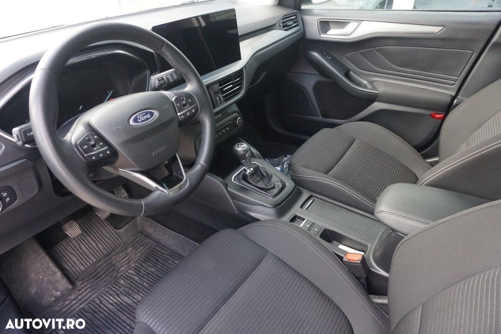 Ford Focus - 7